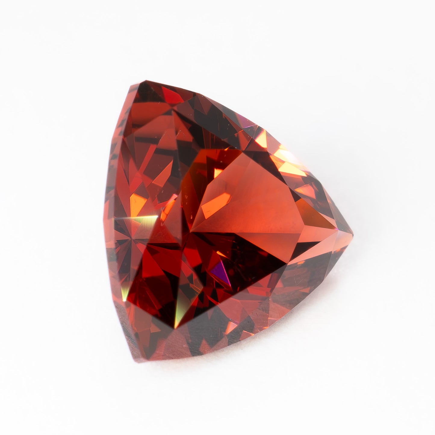 GR0118 2.19ct red trillion garnet