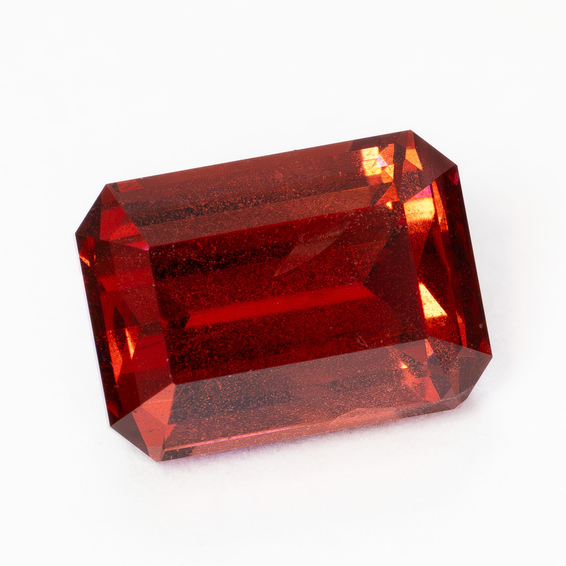 GR0120 2.20ct red step cut garnet
