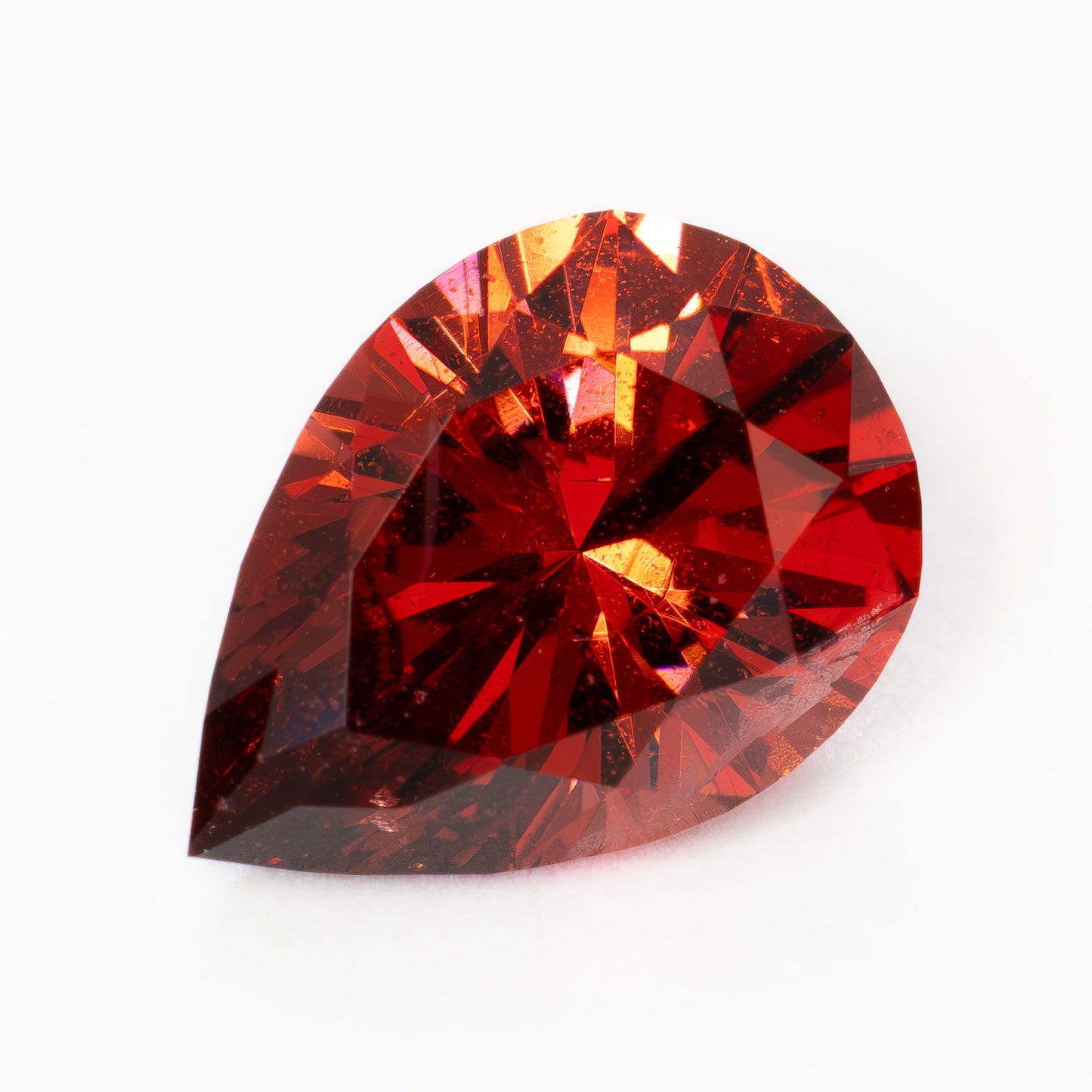 GR0121 1.79ct pear red garnet