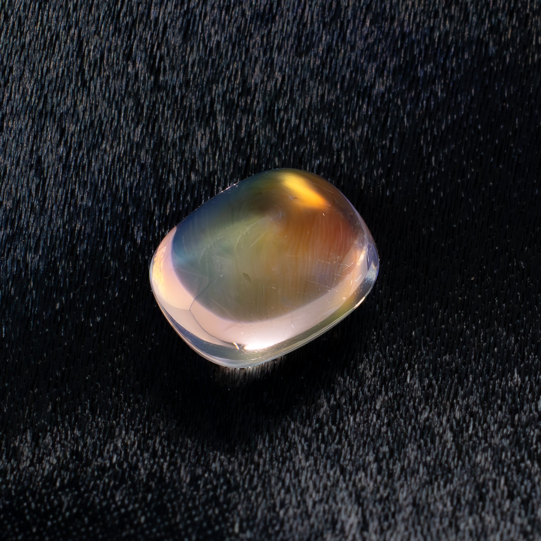 MNST002 3.3ct elongated cushion moonstone