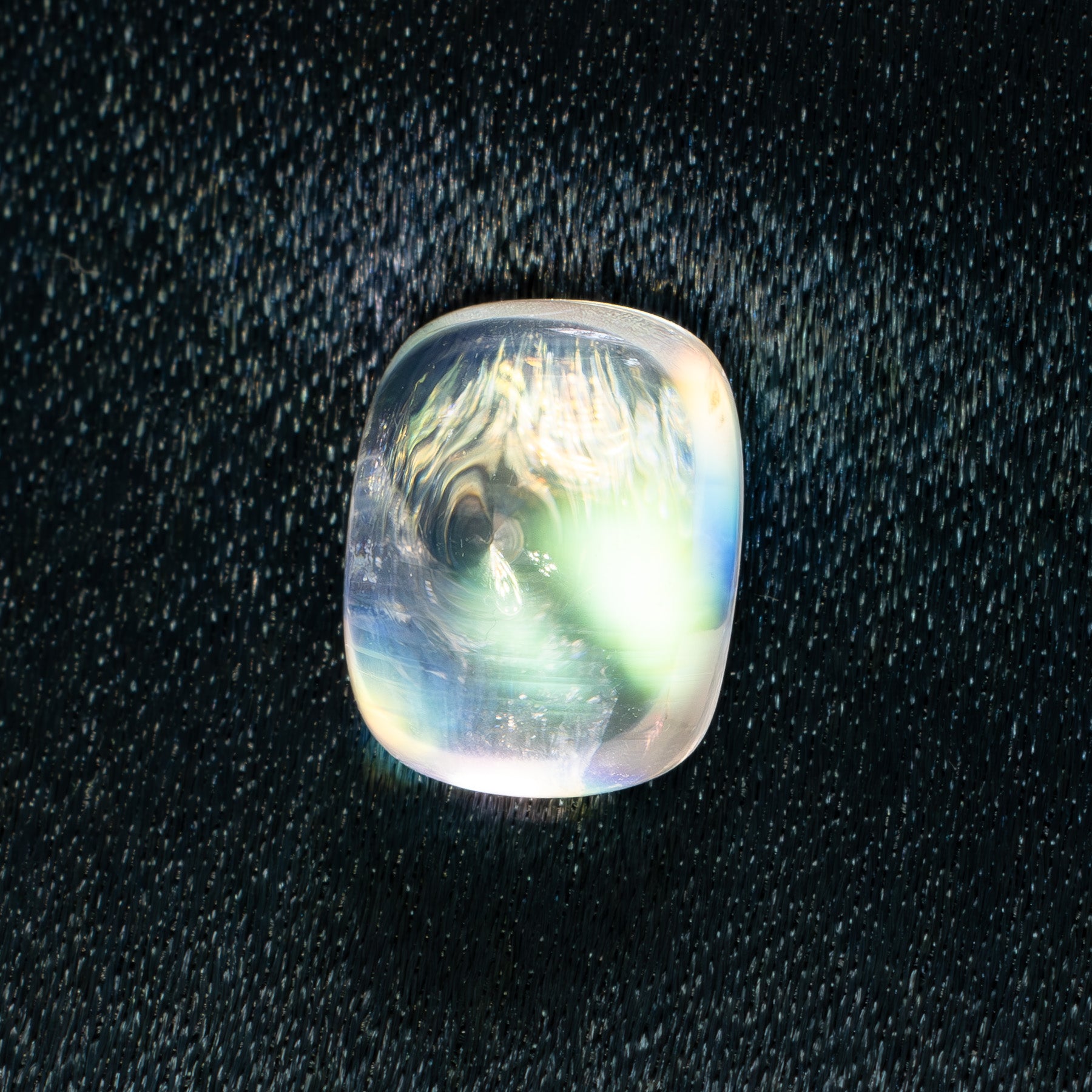 MNST004 4.38ct elongated cushion moonstone