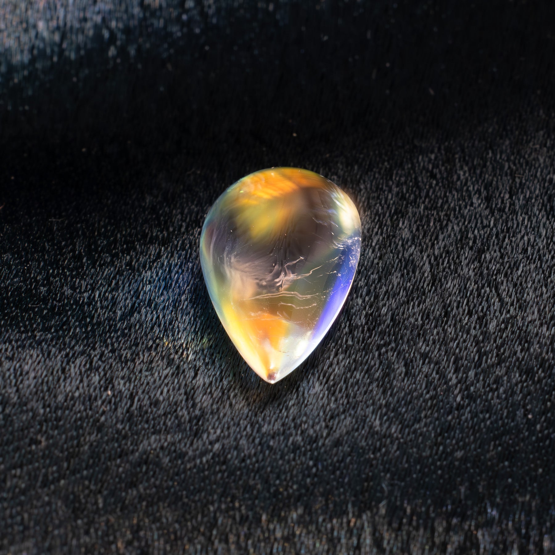 MNST005 3.97ct pear moonstone