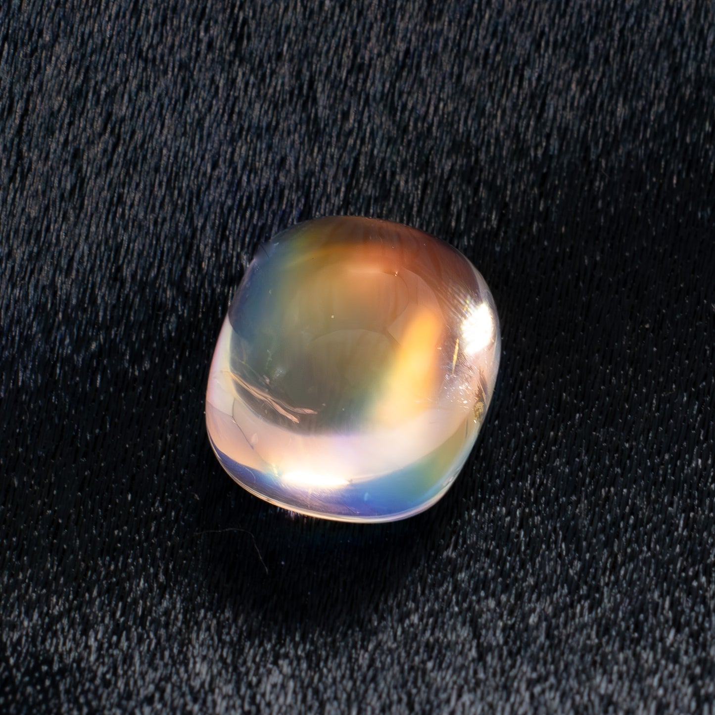 MNST006 4.60ct elongated cushion moonstone