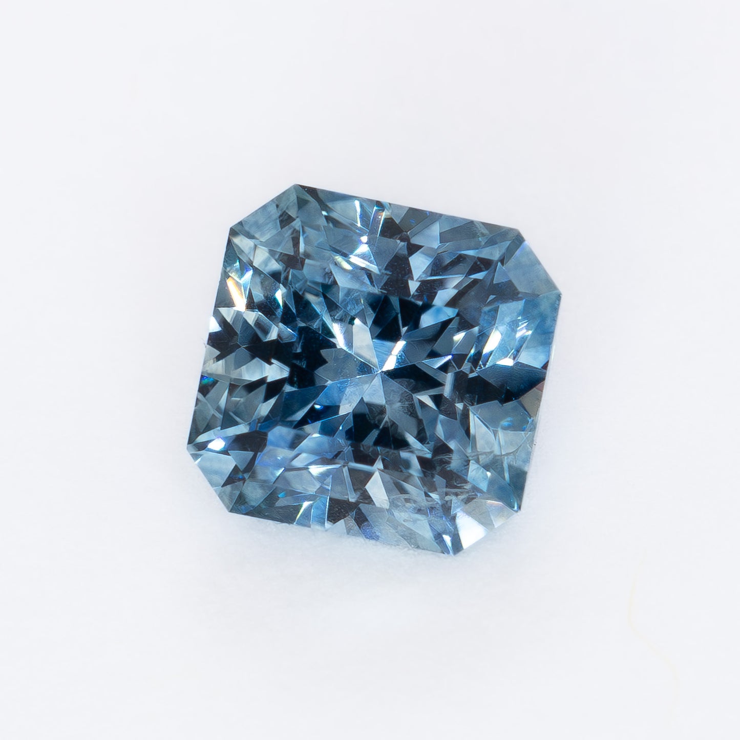 MS0111 light blue asscher montana sapphire