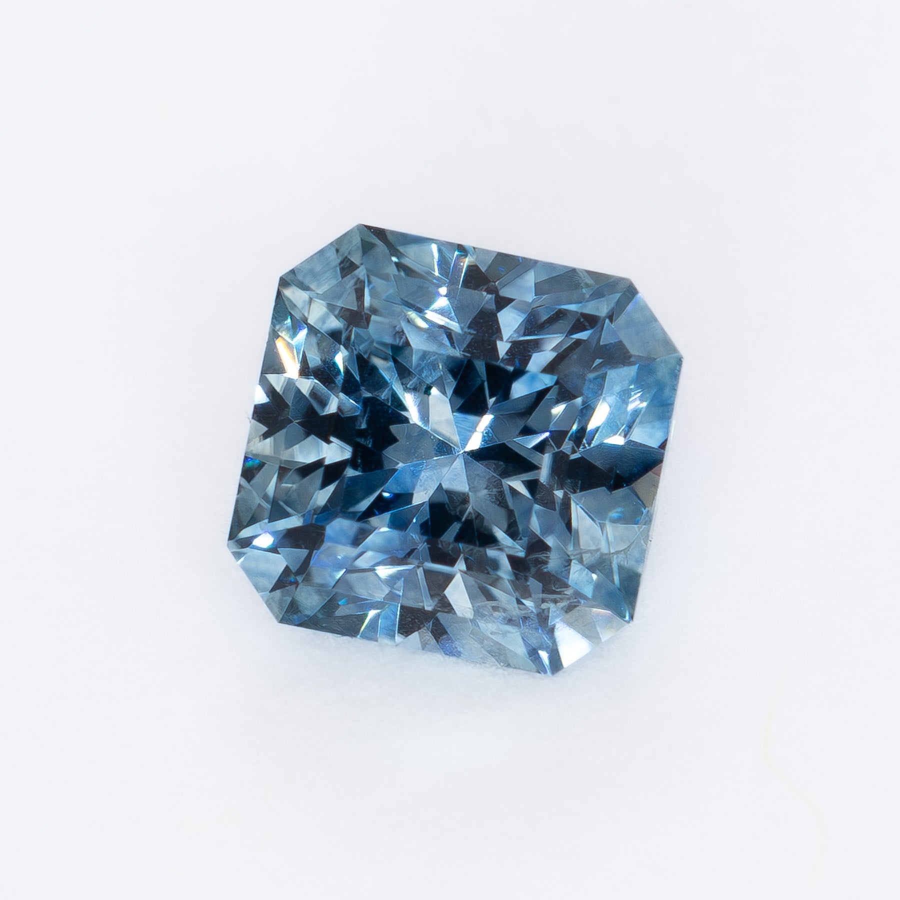 MS0111 light blue asscher montana sapphire