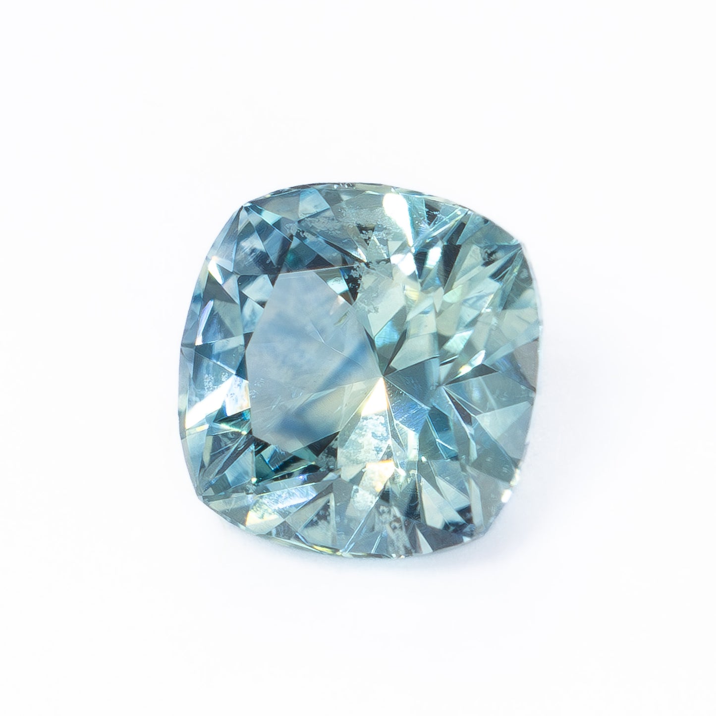 MS0150 light blue cushion montana sapphire