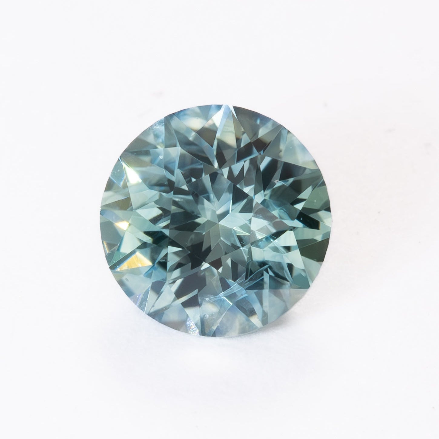 MS0156 round light blue montana sapphire