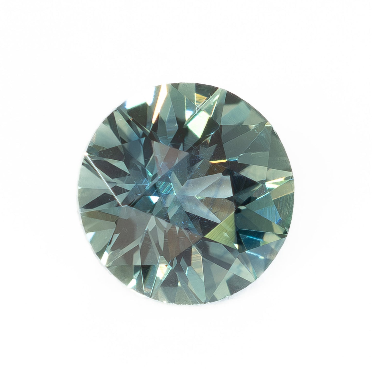 MS0182 0.68ct light blue-grey stormlight round montana sapphire