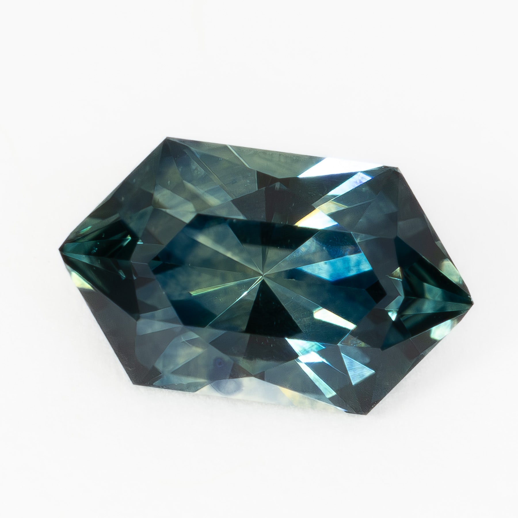 MS0184 1.05ct medium blue dutch marquise elongated hex montana sapphire
