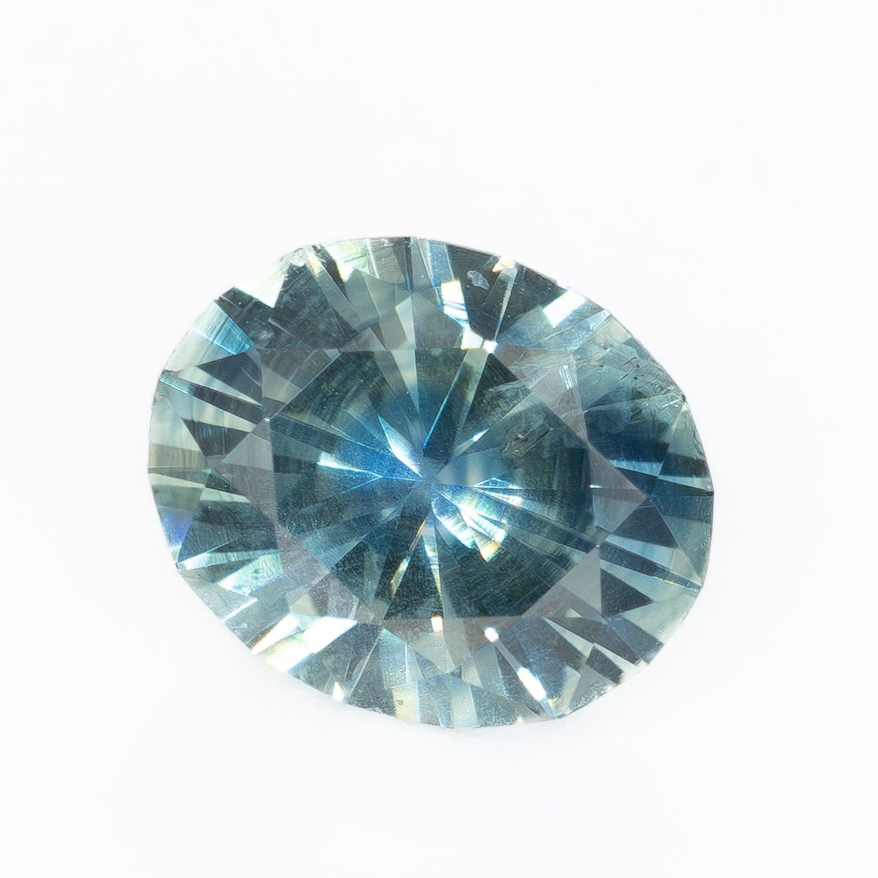 MS0194 0.77ct light blue oval montana sapphire