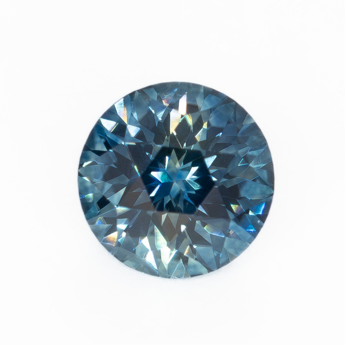 MS0221 0.78ct light blue stormlight round montana sapphire