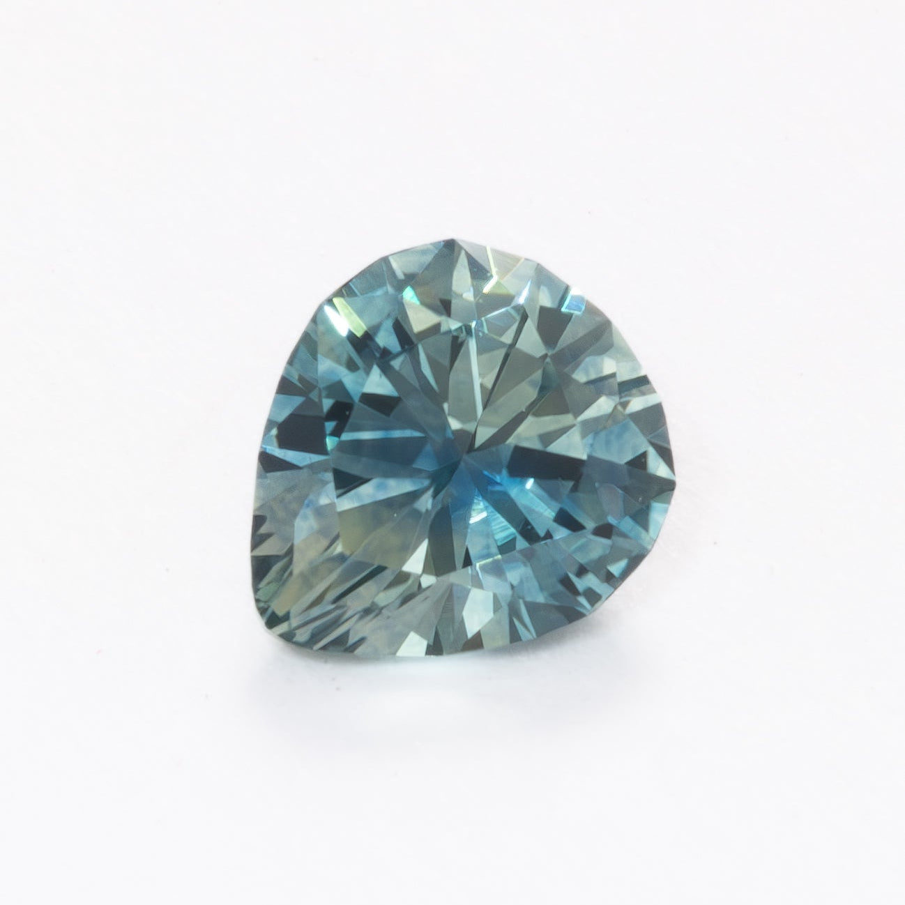 MS0232 blue white bi-color pear montana sapphire