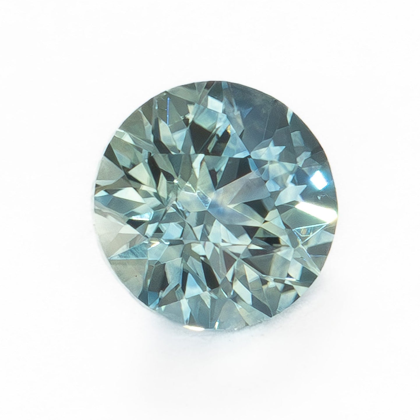 MS0241 light blue-green round cut montana sapphire