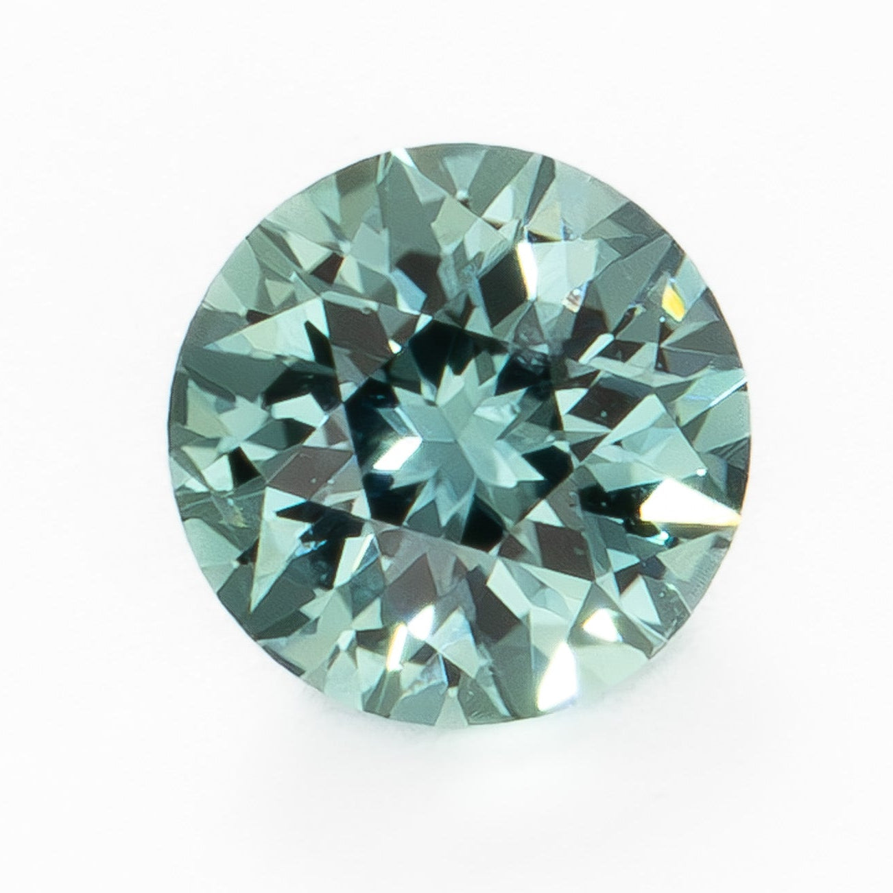 MS0242 light blue-green round montana sapphire