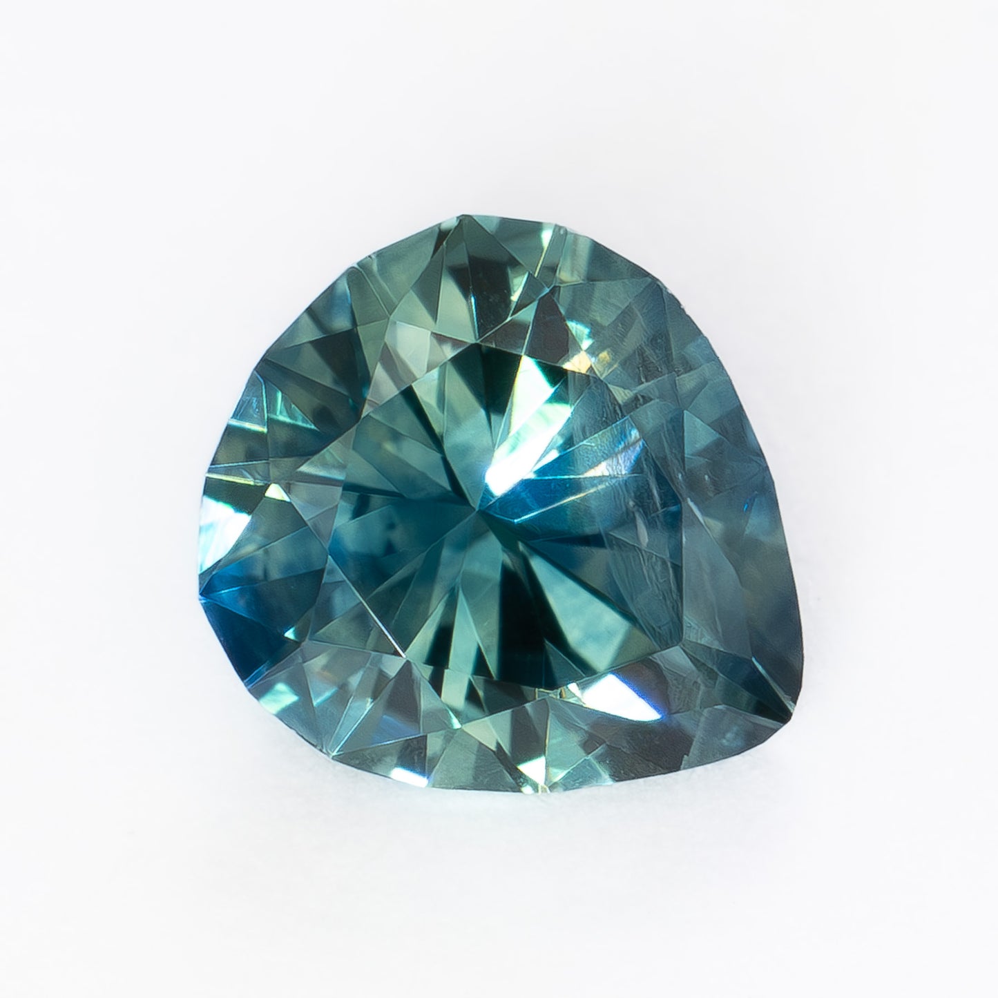 MS0245 blue-green pear montana sapphire