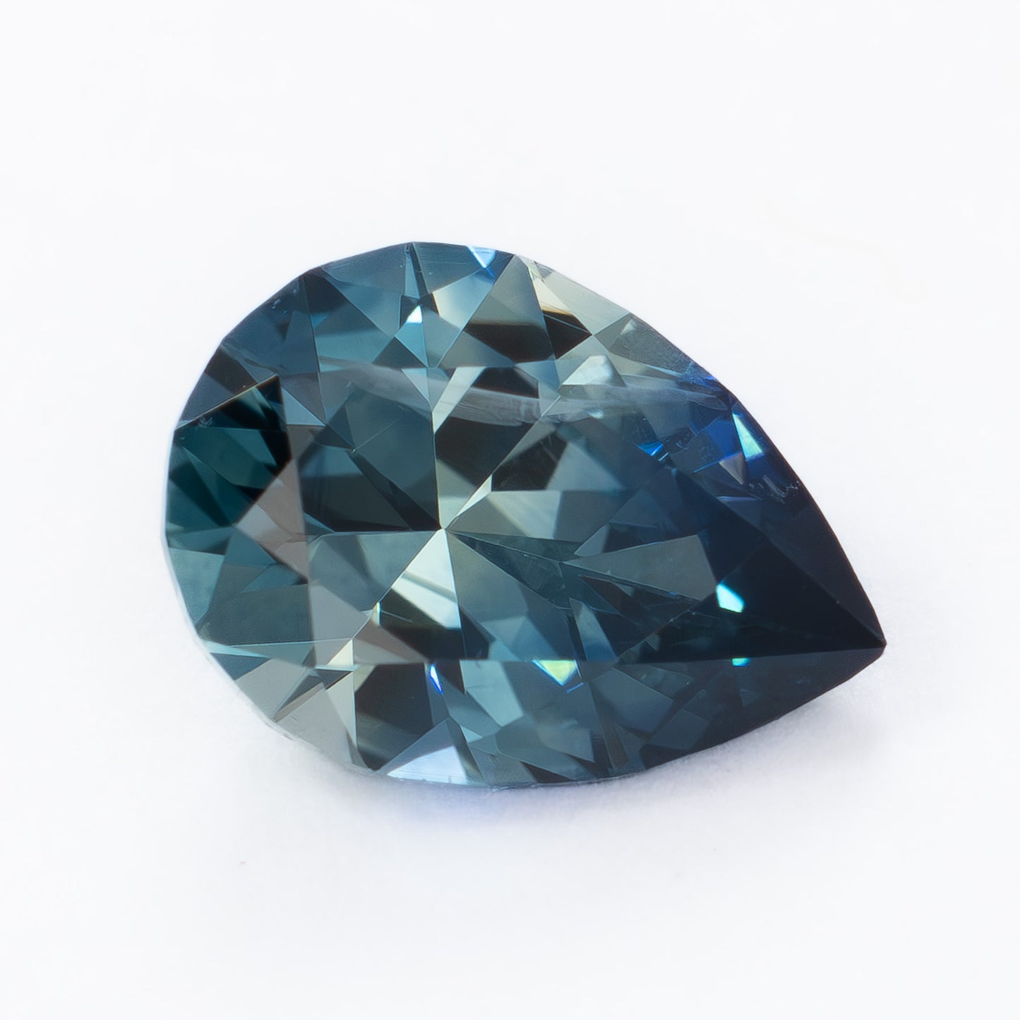 MS0248 bi-color blue and white pear montana sapphire