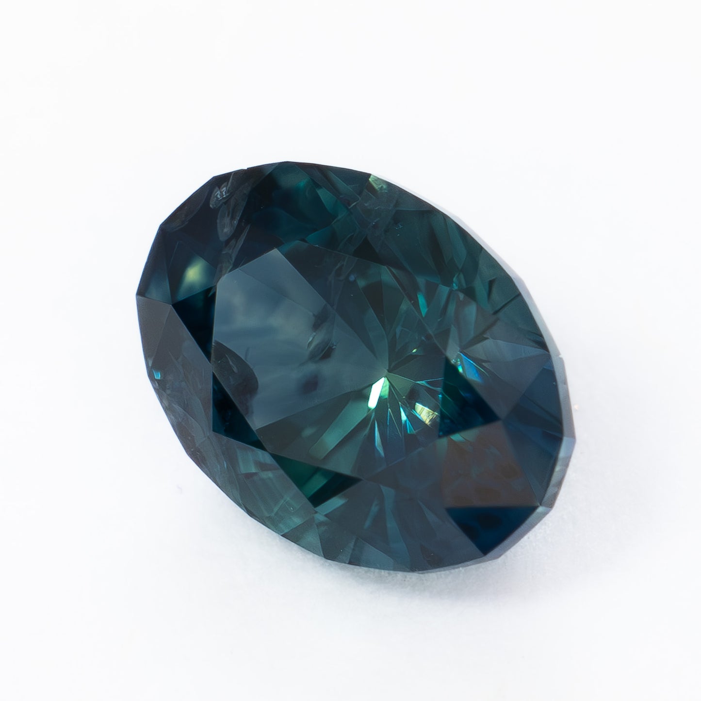 MS0249 dark blue oval montana sapphire