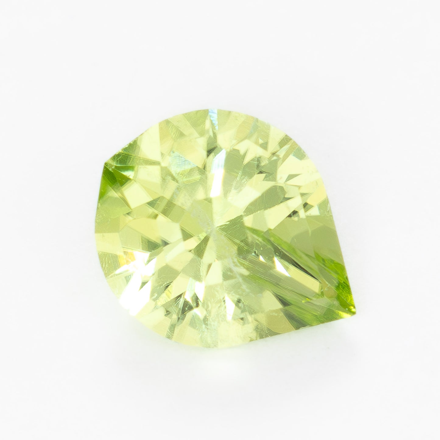 PD0101 0.94ct pear cut peridot