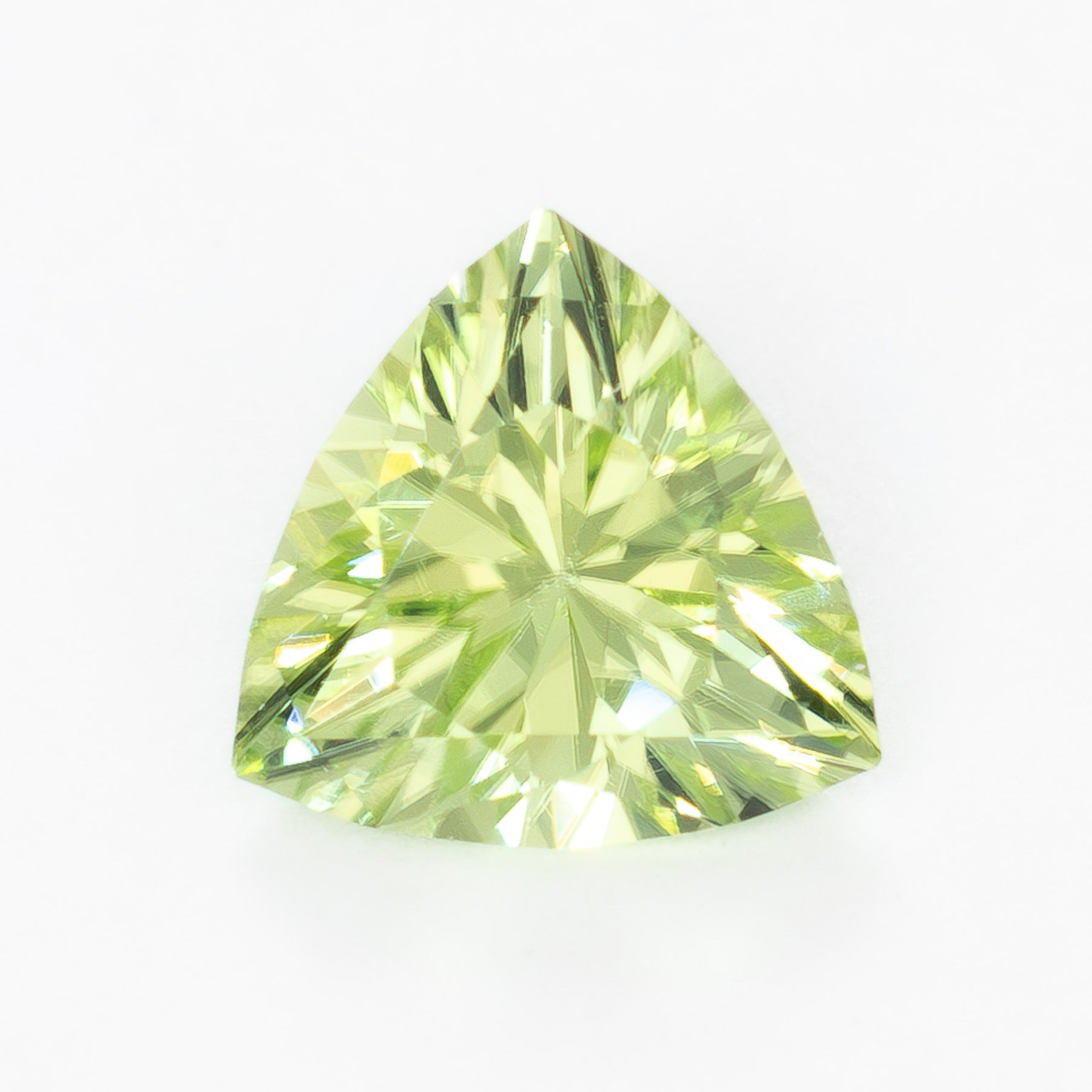 PD0102 0.66ct trillion cut peridot