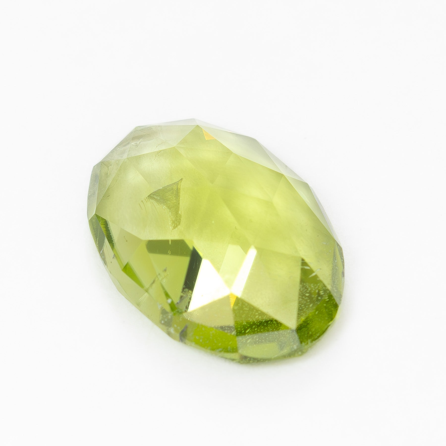 PD0112 3.53ct oval rose cut peridot