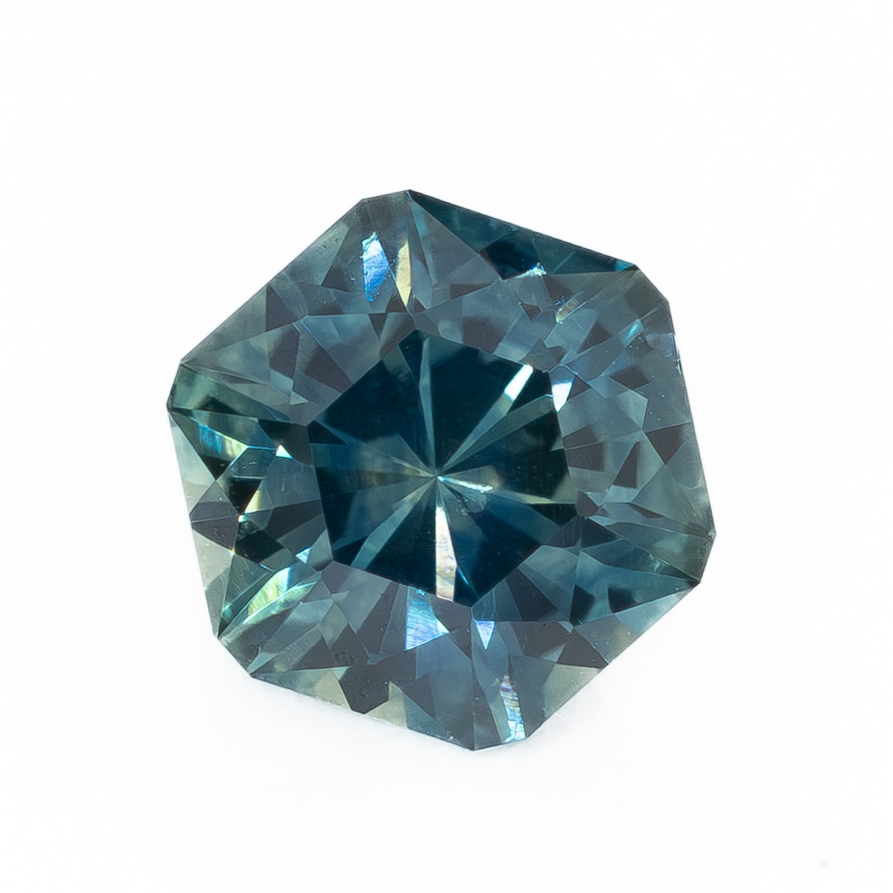 PSH0253 rich blue hex cut montana sapphire