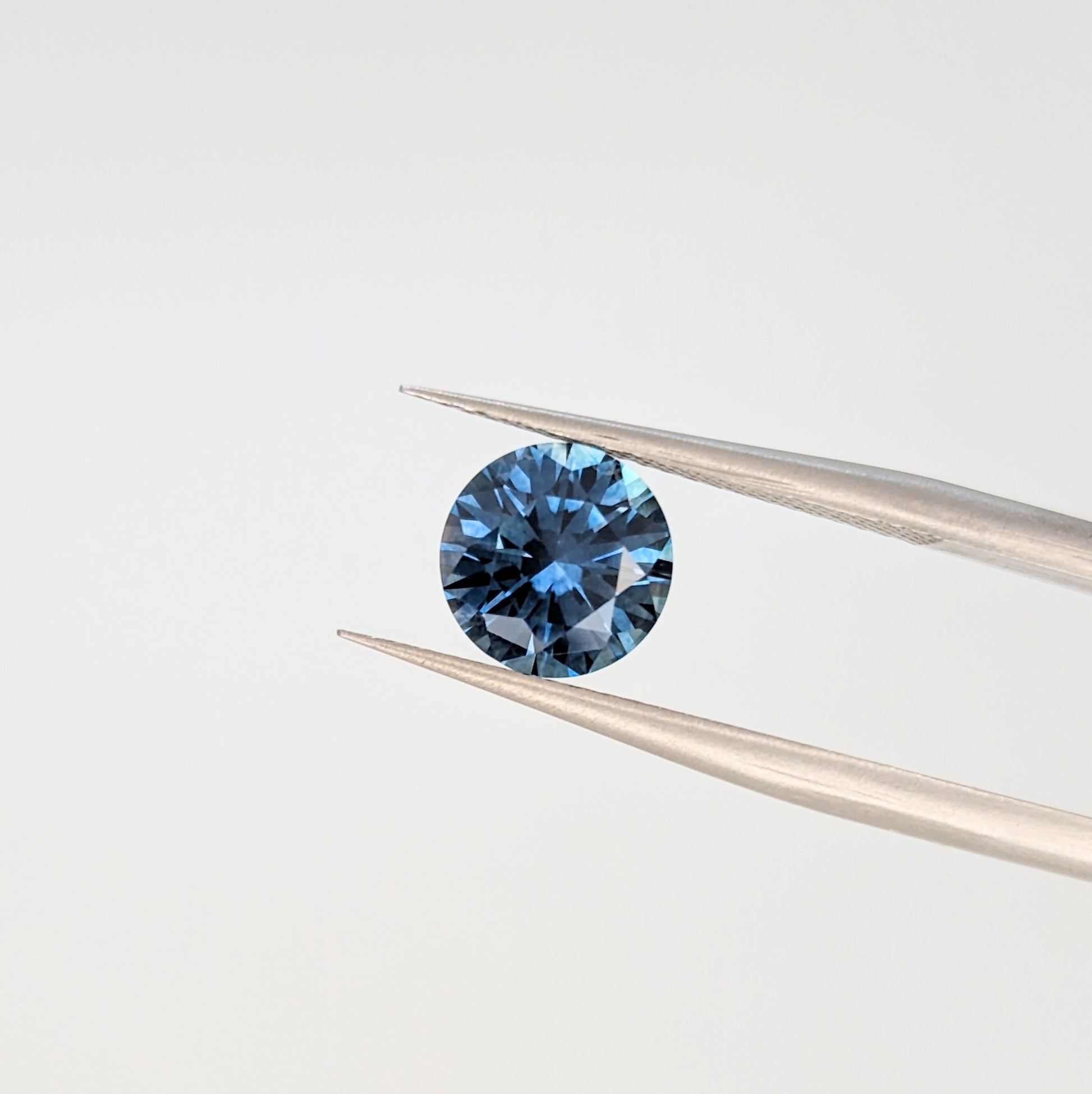 PSH0263 - Montana Sapphire rich blue round brilliant