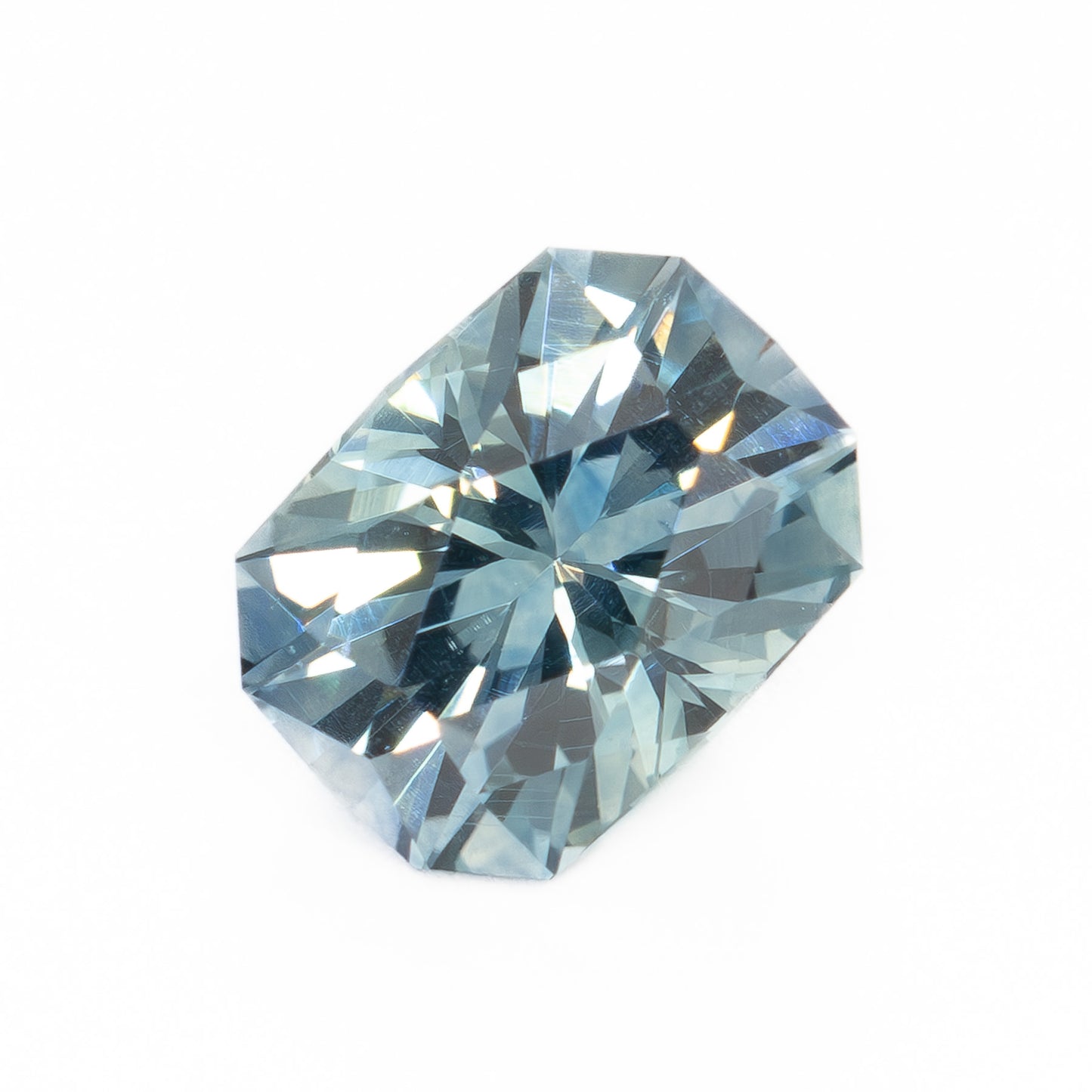 PSH0555 0.94ct light blue radiant cut montana sapphire