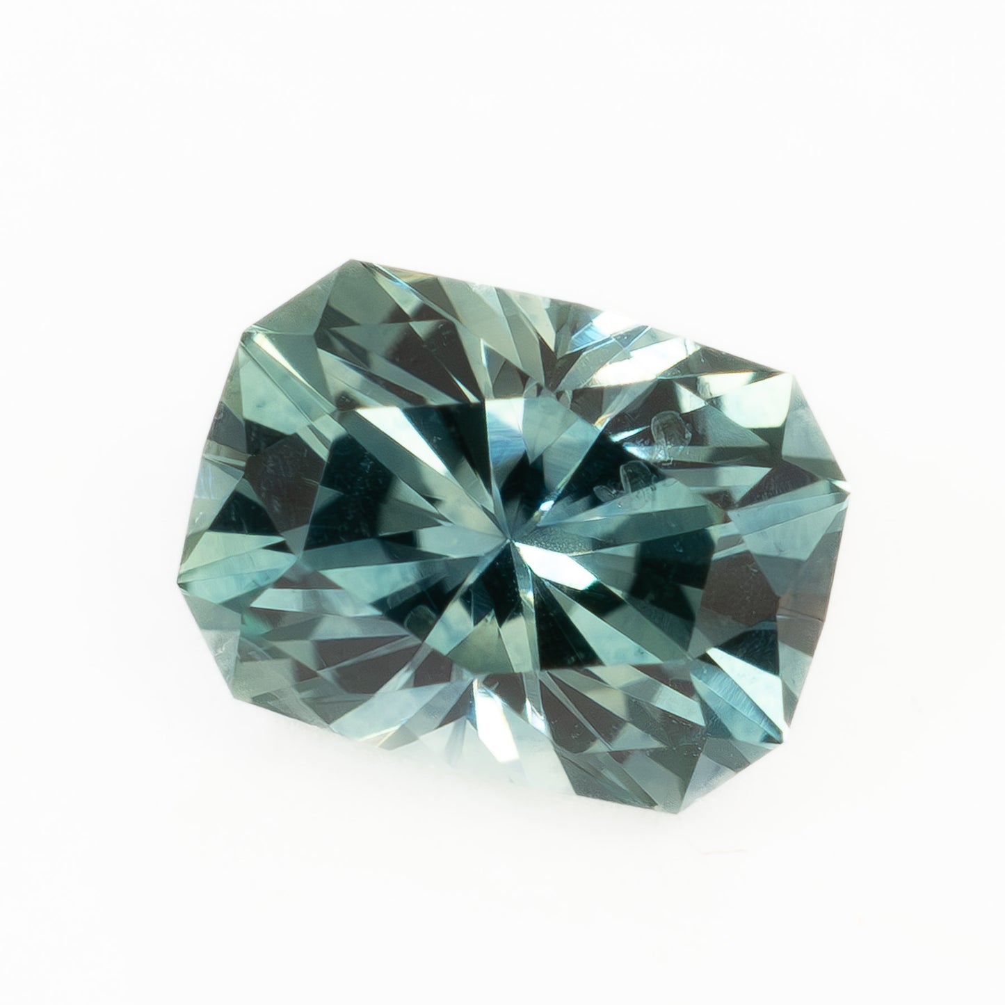 PSH1875 0.91ct light blue radiant montana sapphire