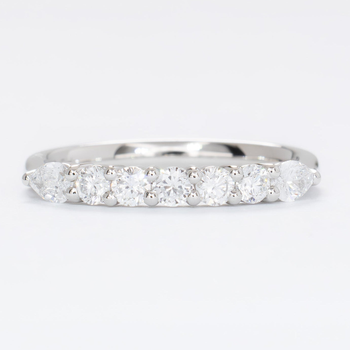 Soleil band in platinum with lab diamonds