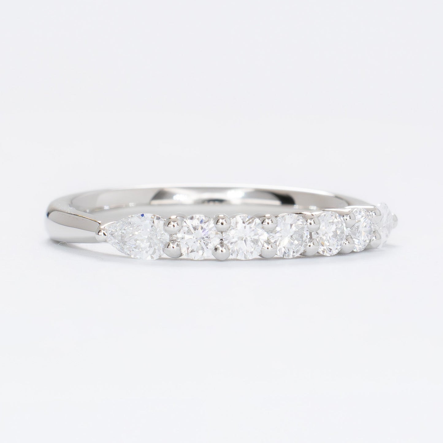 Soleil band in platinum with lab diamonds