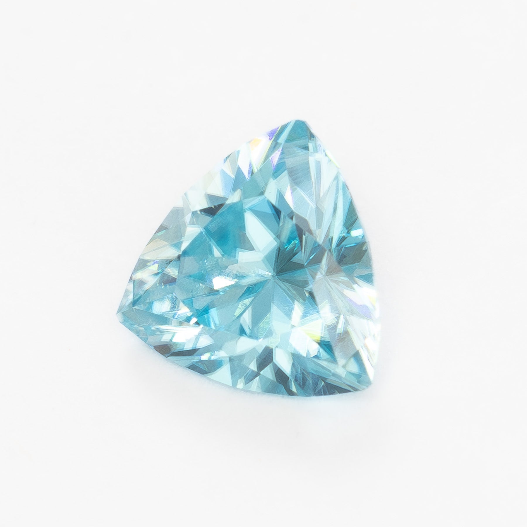 ZR0100 light blue trillion zircon