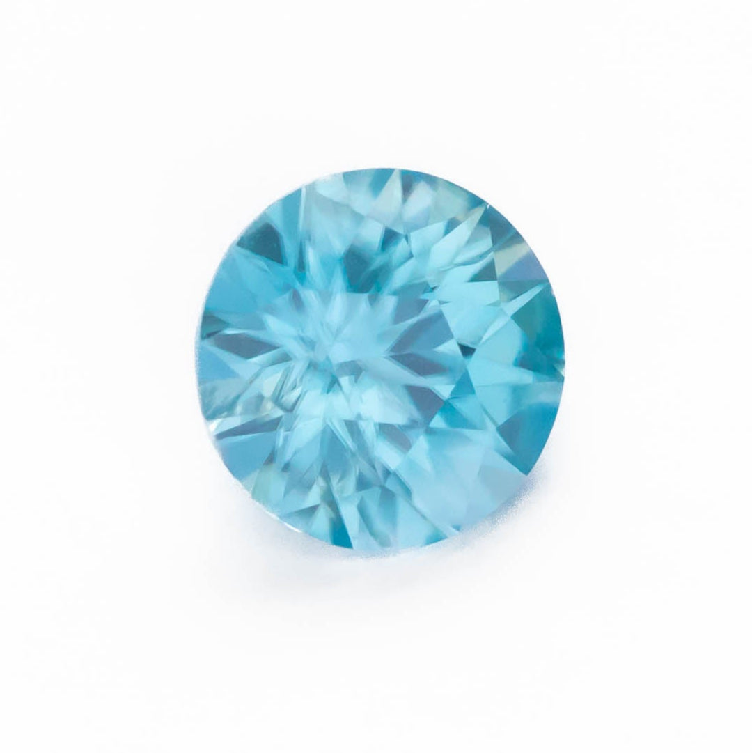 ZR0101 round light blue zircon