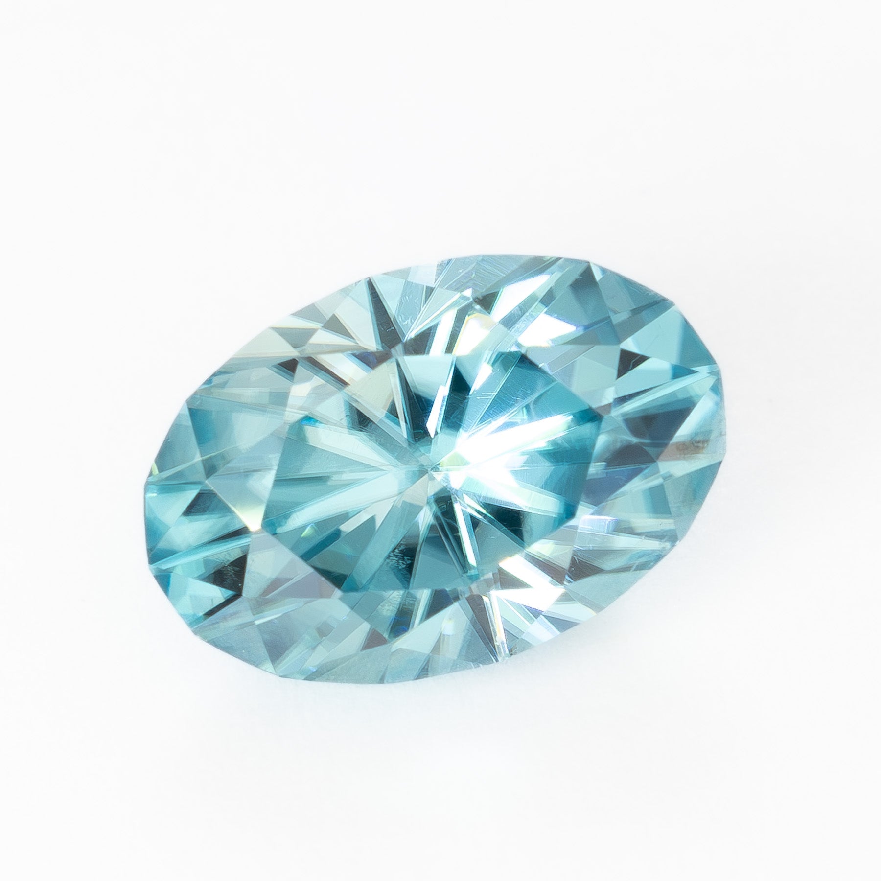 ZR0110 3.23ct oval cut light blue zircon