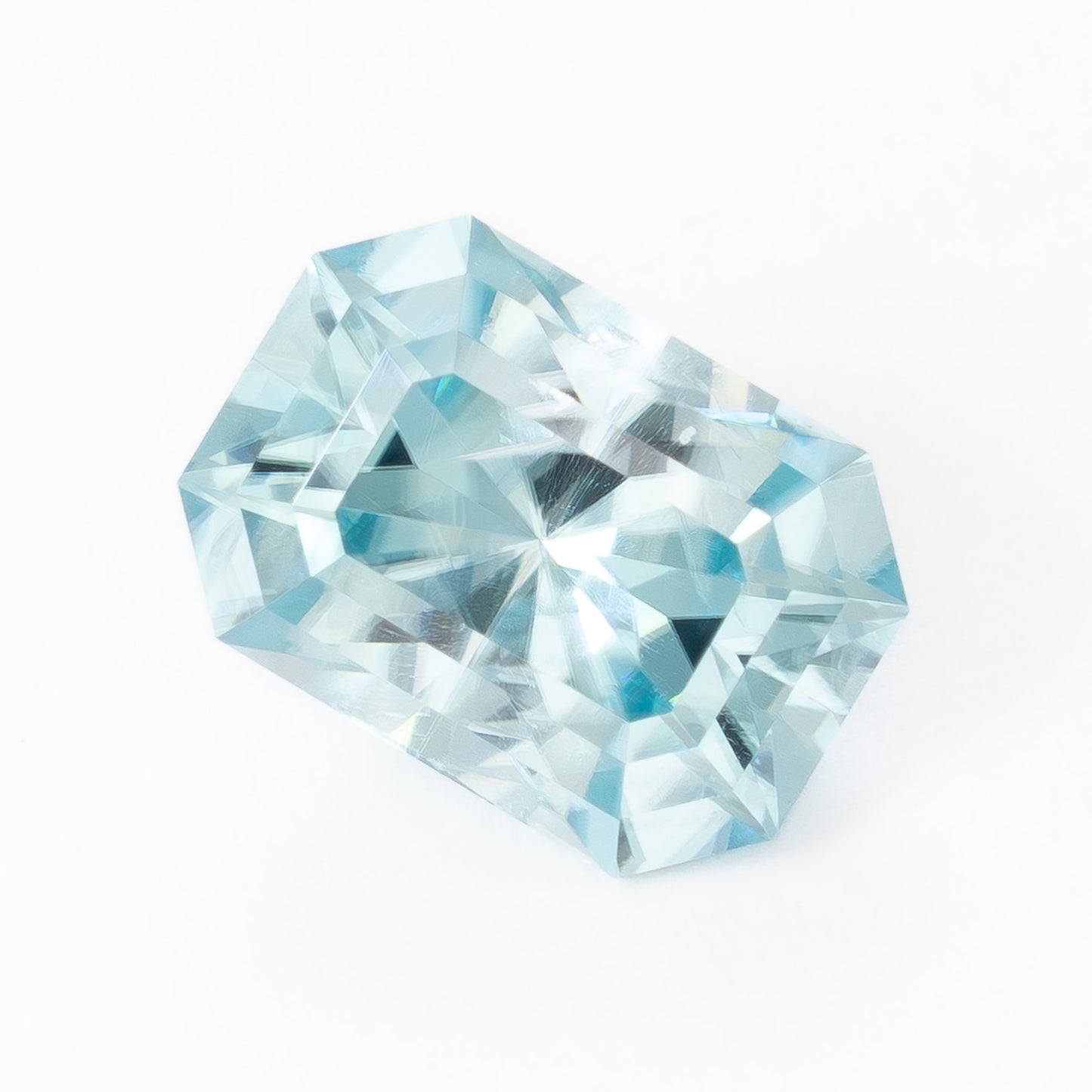 ZR0117 2.00ct radiant cut light blue zircon