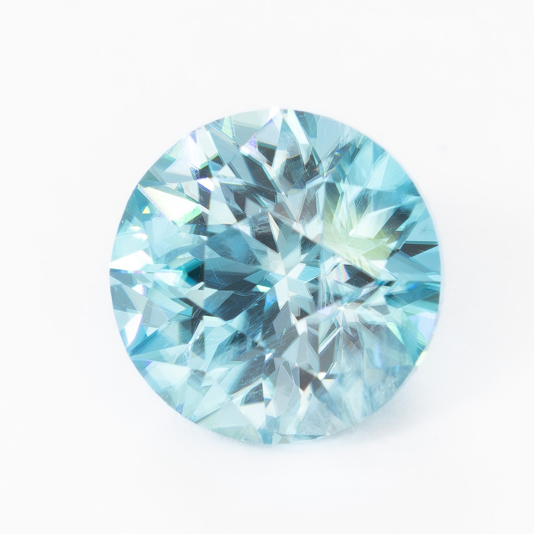 ZR0120 light blue round zircon