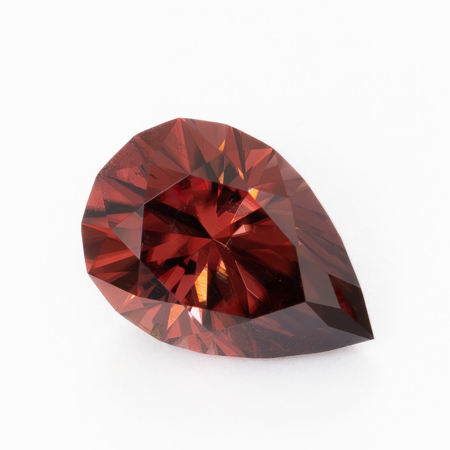ZR0136 3.36ct copper red pear cut zircon