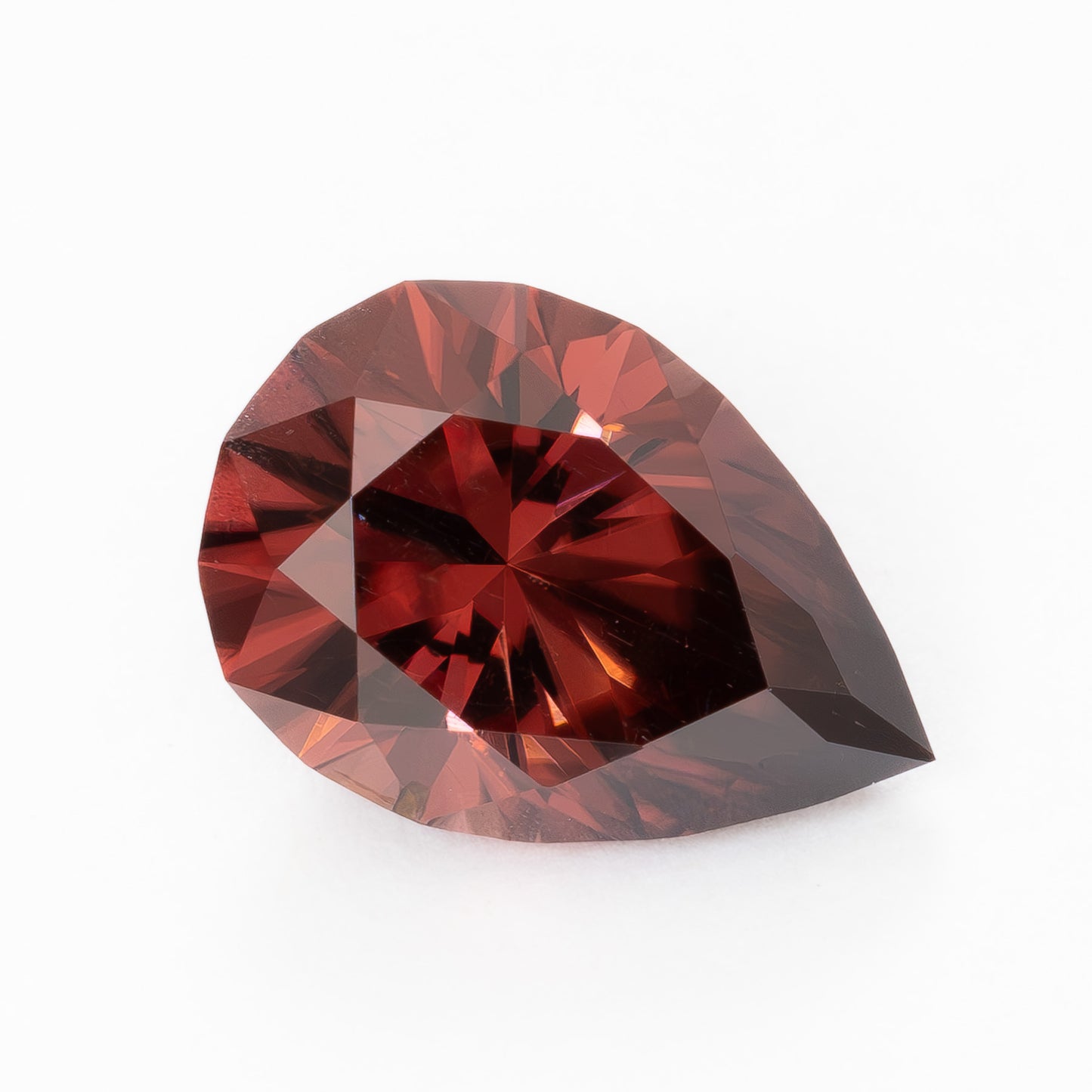 ZR0136 3.36ct copper red pear cut zircon