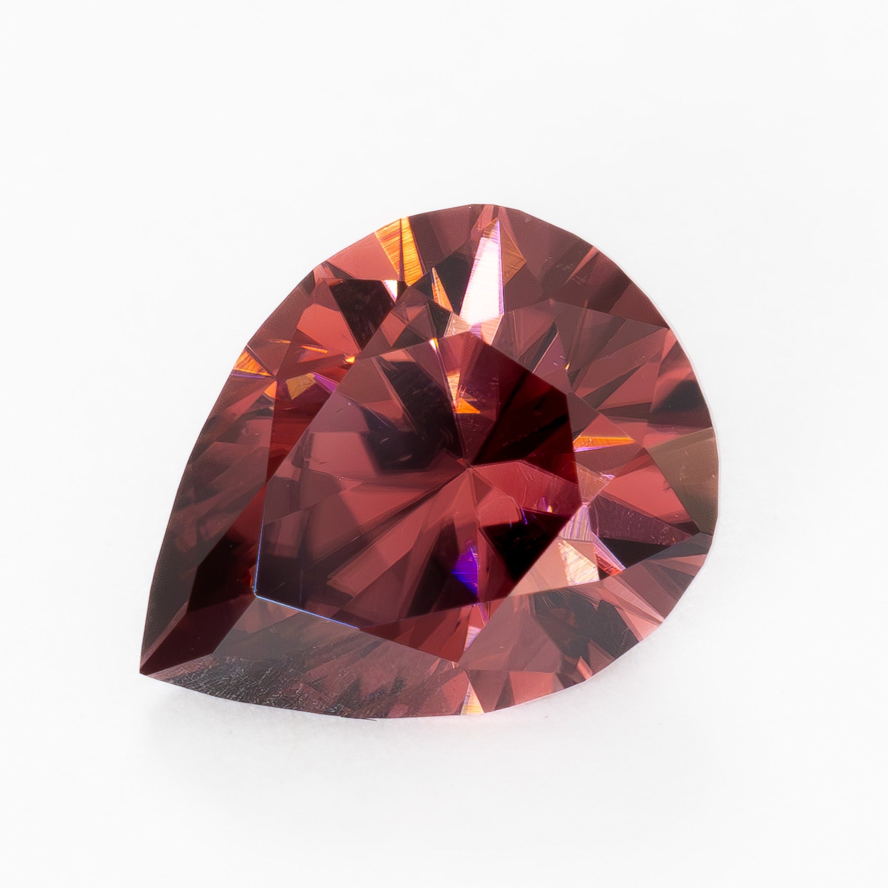 ZR0137 3.38ct dark pink pear cut zircon