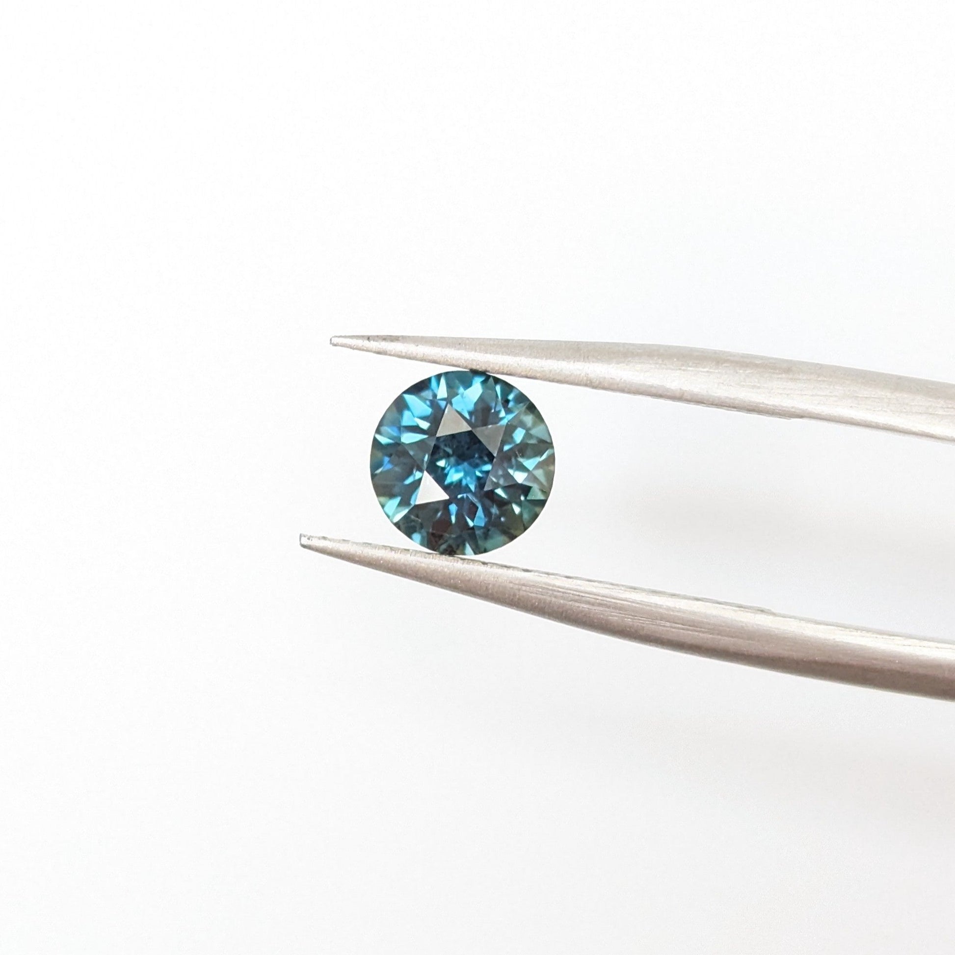 af0108 blue-green african sapphire round