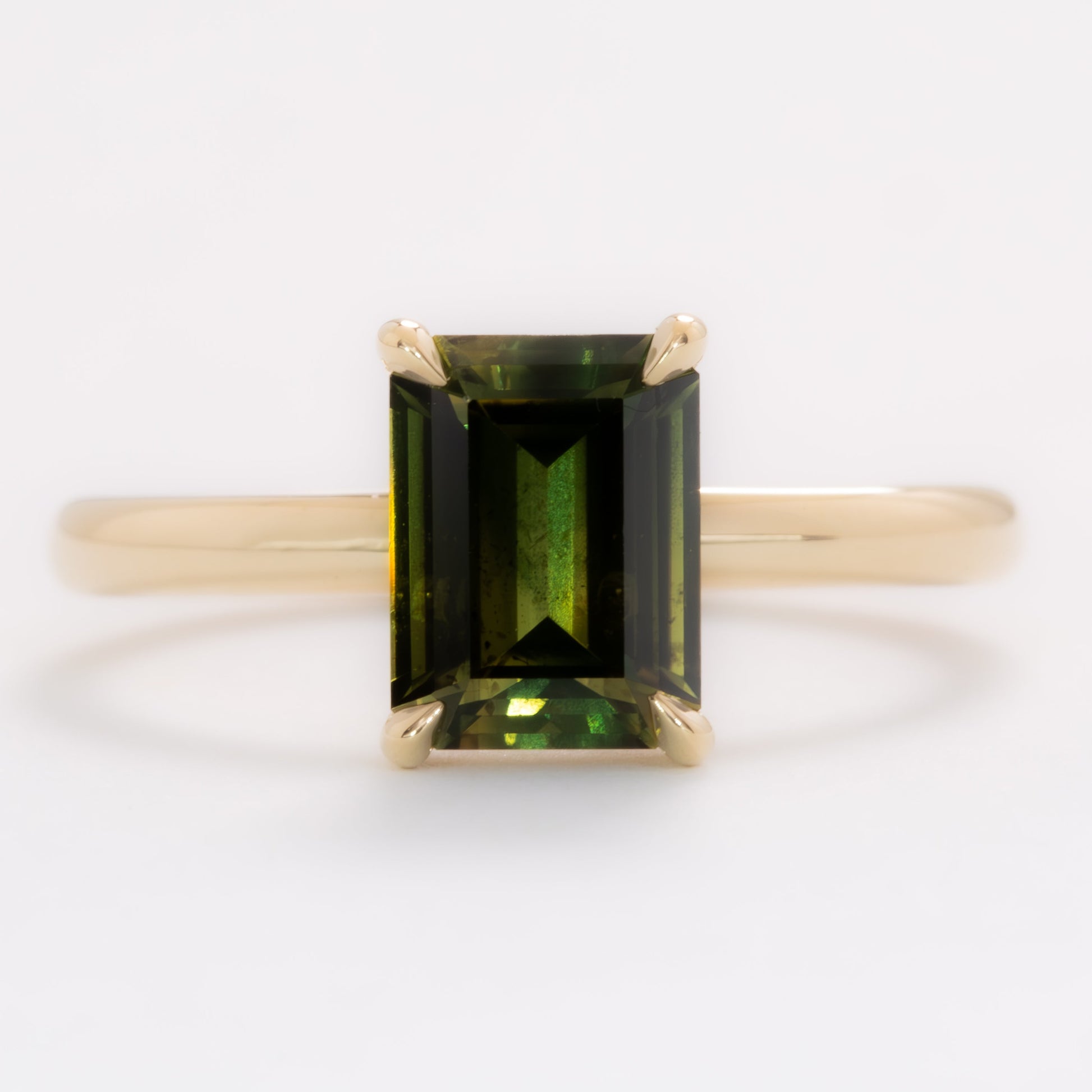 cali solitaire ring with natural australian sapphire