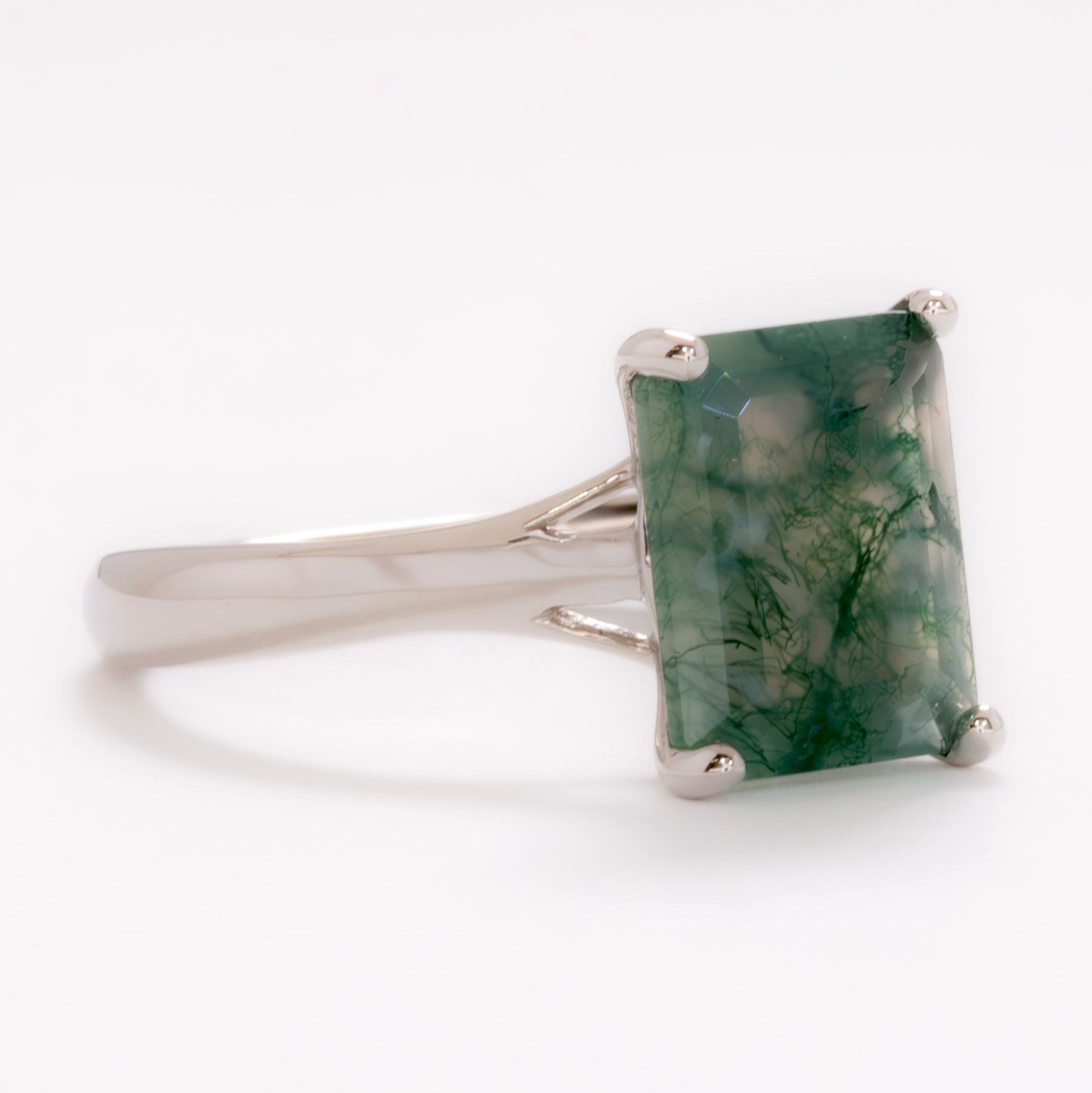 courtney solitaire ring with green moss agate step cut
