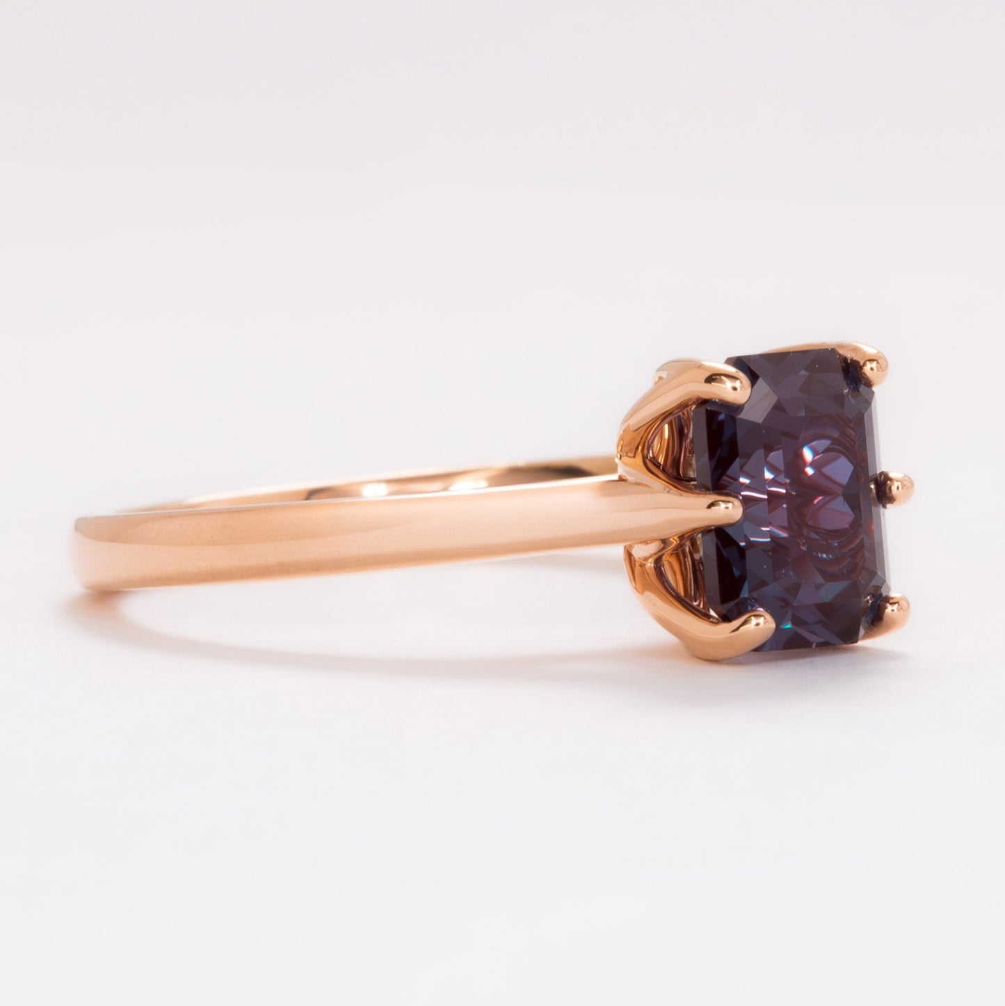 daphnis solitaire engagement ring with radiant cut lab alexandrite