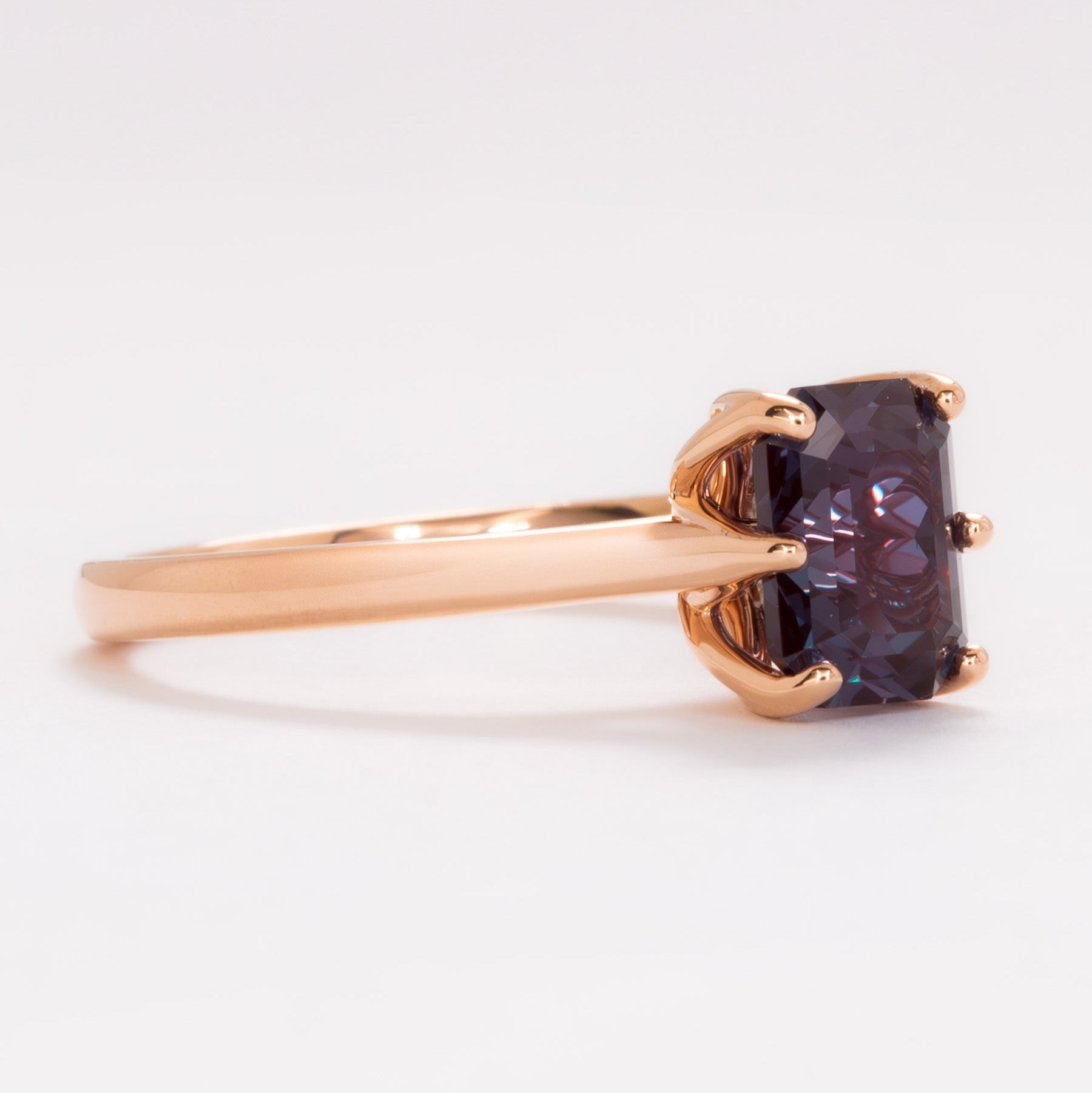 daphnis solitaire engagement ring with radiant cut lab alexandrite