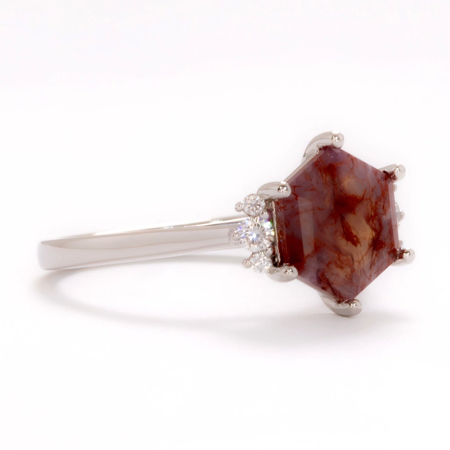 eclipse accented ring with red moss agate hex