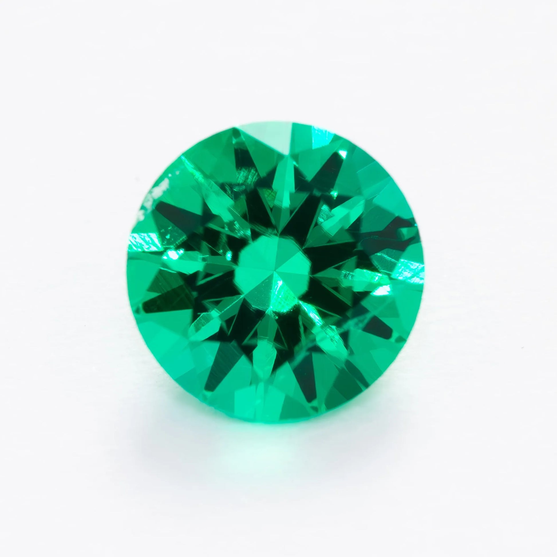 hydro emerald round brilliant