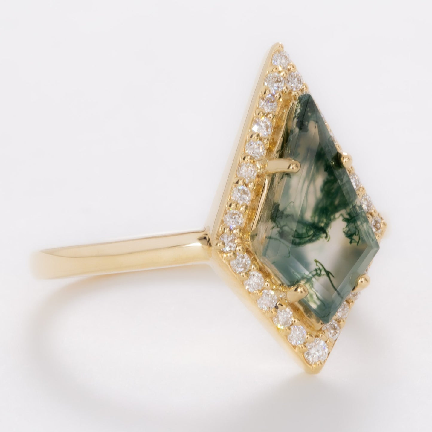 green moss agate kite halo ring in yellow gold