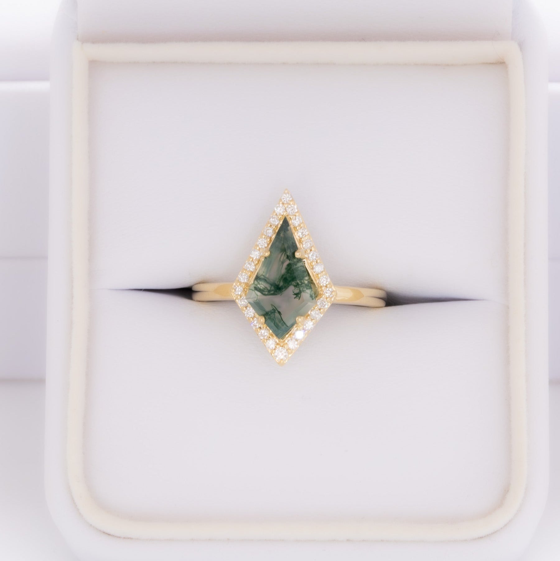 green moss agate kite halo ring in yellow gold