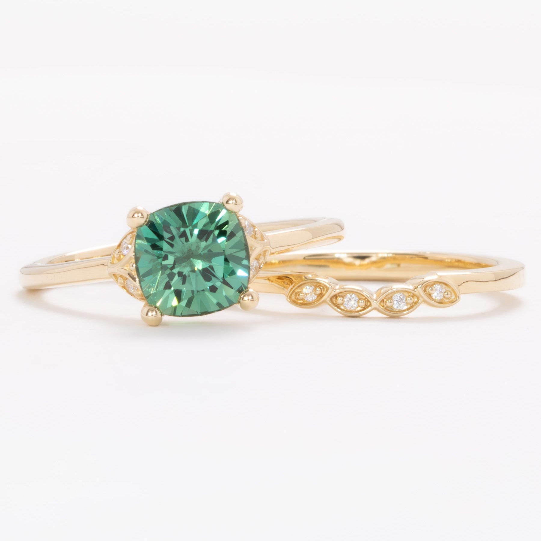 krystal wedding set with green lab sapphire cushion