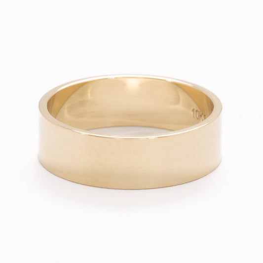 mens ultra l ight flat wedding band in yellow gold