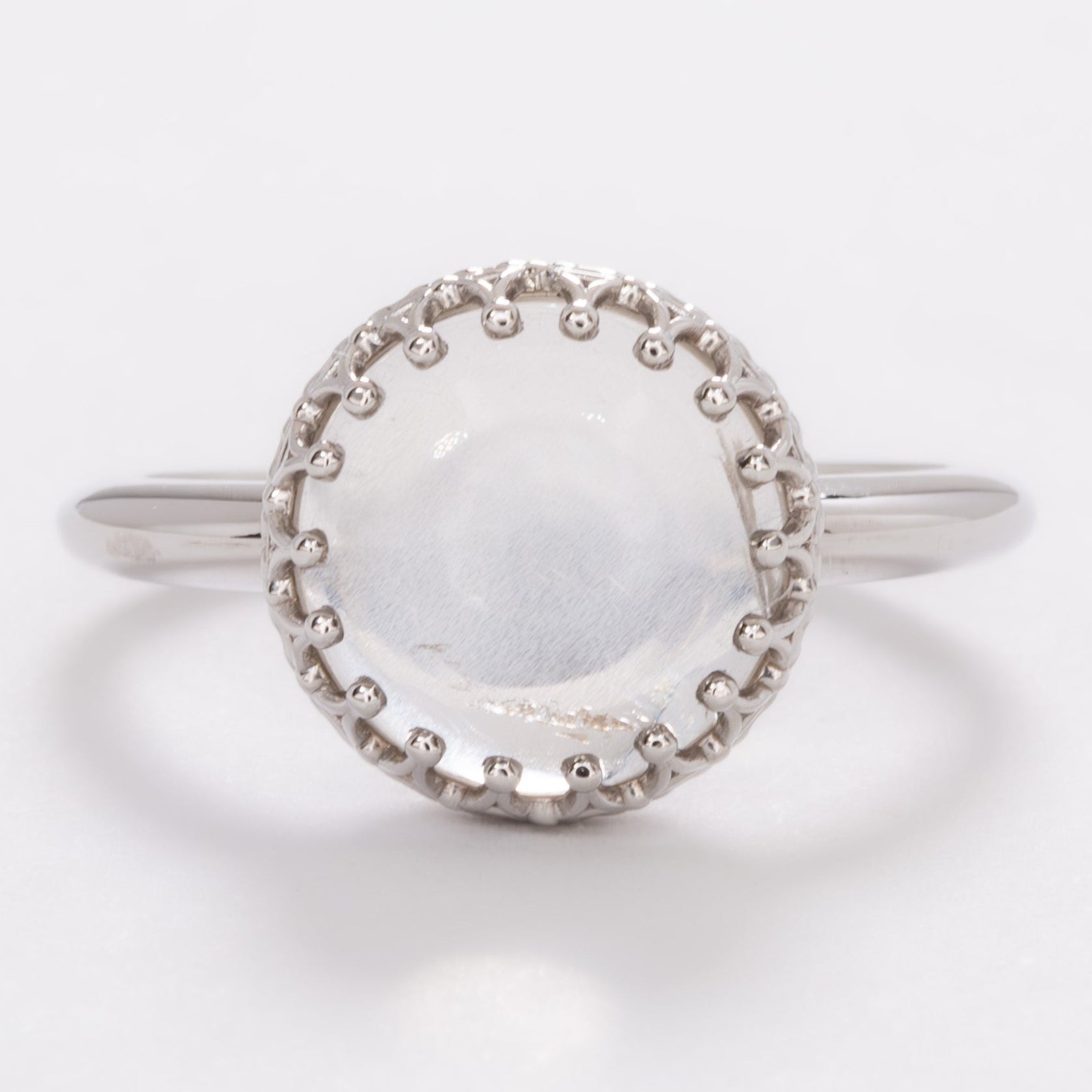 moonstone cabochon ring in white gold